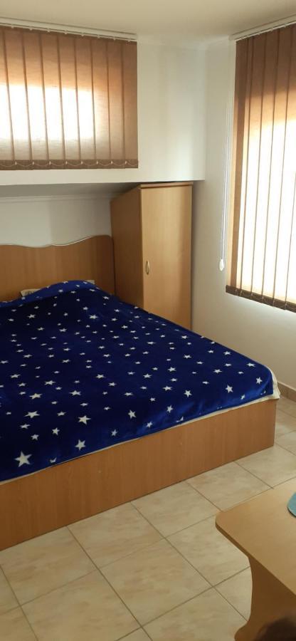 Pensiunea Lyo Două Mai Rum bild