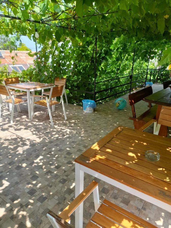 Pensiunea Lyo Două Mai Exteriör bild