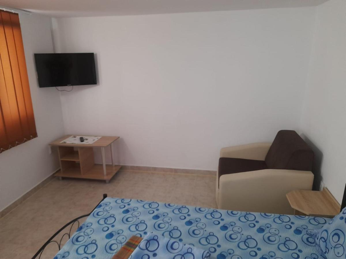 Pensiunea Lyo Două Mai Exteriör bild